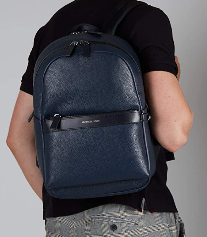 balo-mk-greyson-pebbled-leather-backpack-8