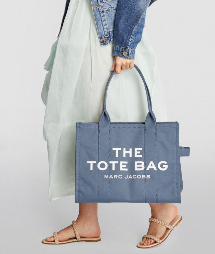 marc-jacobs-the-tote-bag-35
